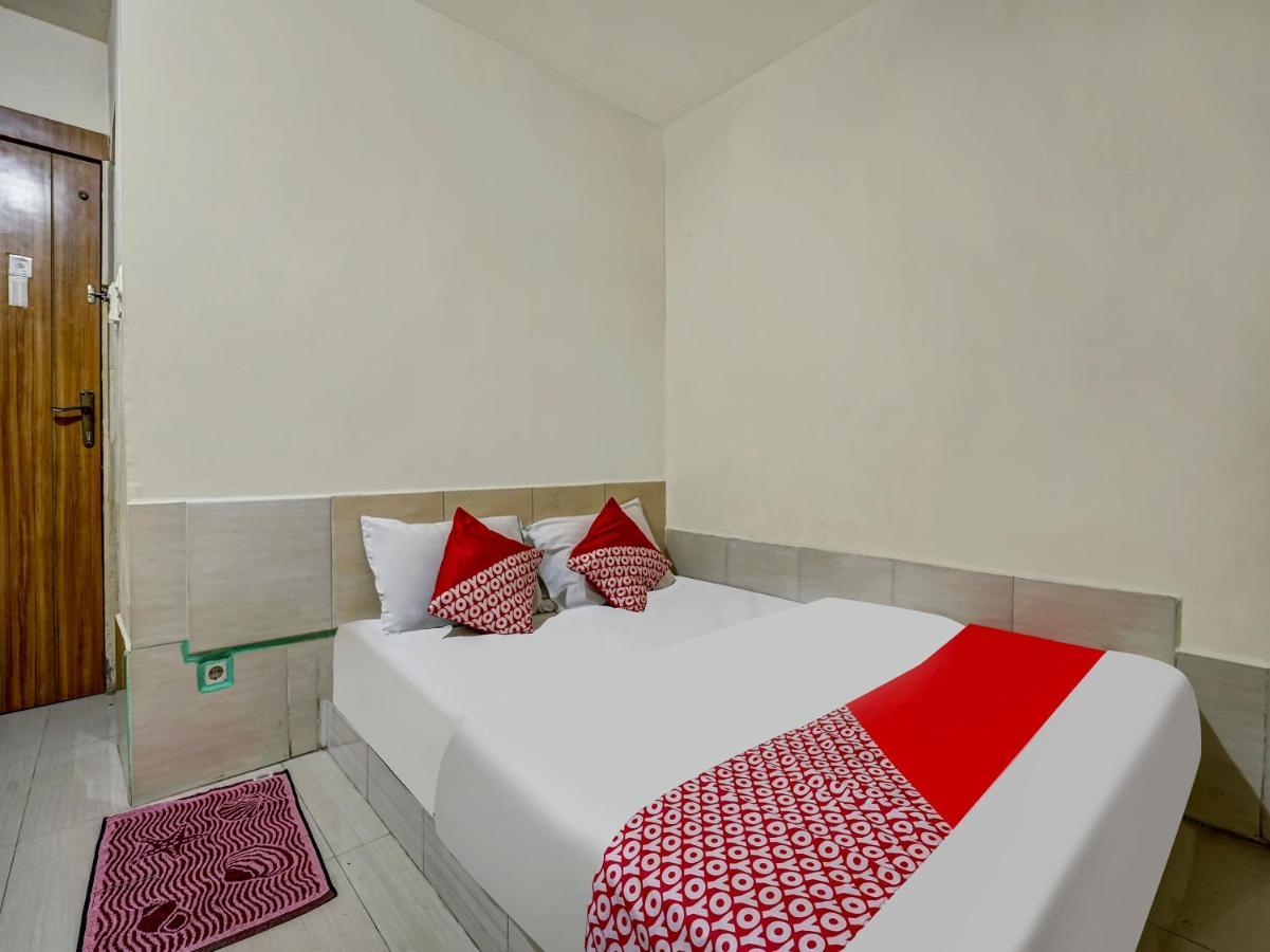 Oyo 90158 Hotel Lendosis Perintis Kemerdekaan Palembang Zewnętrze zdjęcie