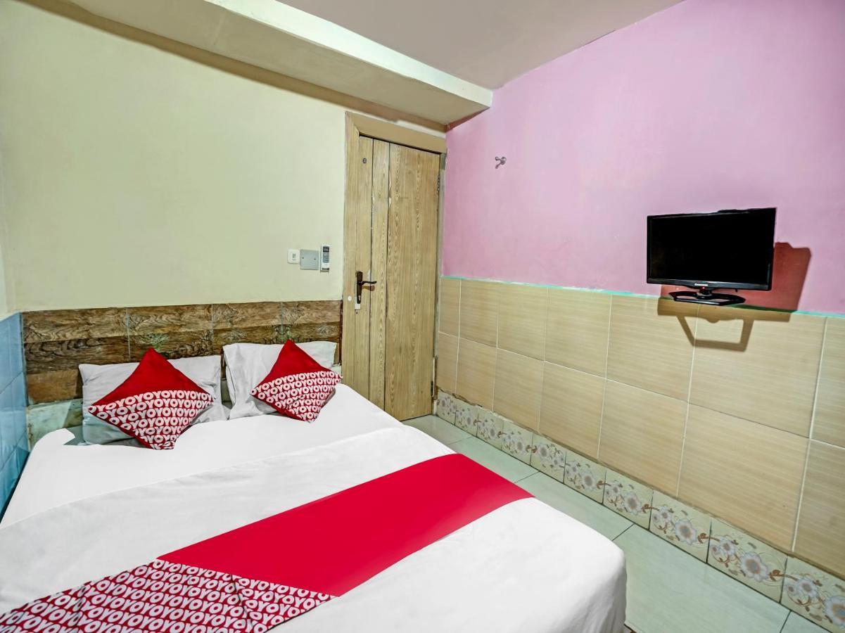 Oyo 90158 Hotel Lendosis Perintis Kemerdekaan Palembang Zewnętrze zdjęcie