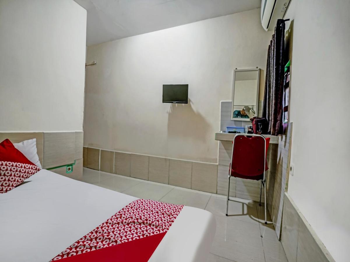 Oyo 90158 Hotel Lendosis Perintis Kemerdekaan Palembang Zewnętrze zdjęcie